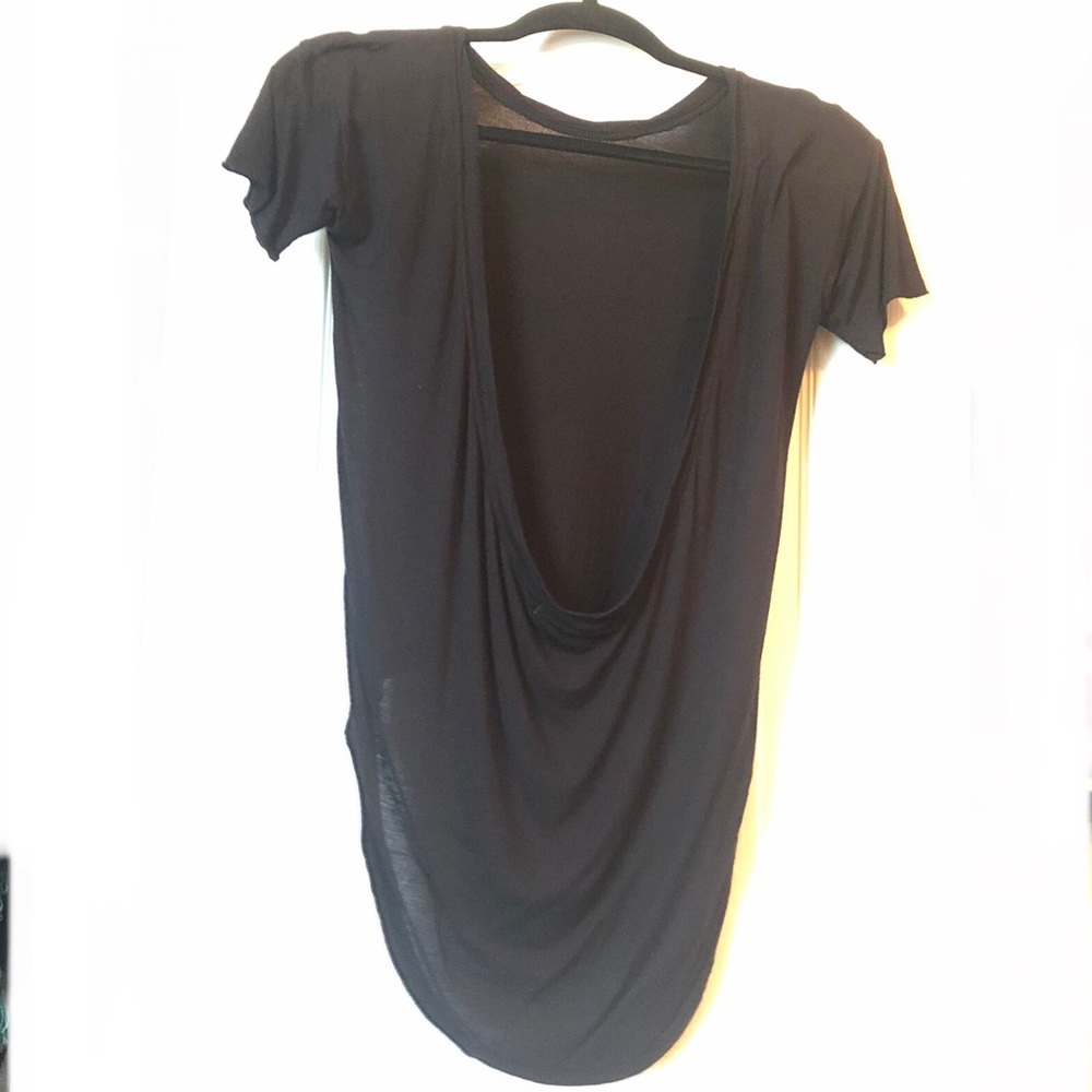 Low cut back tee. - Picture 2 of 2